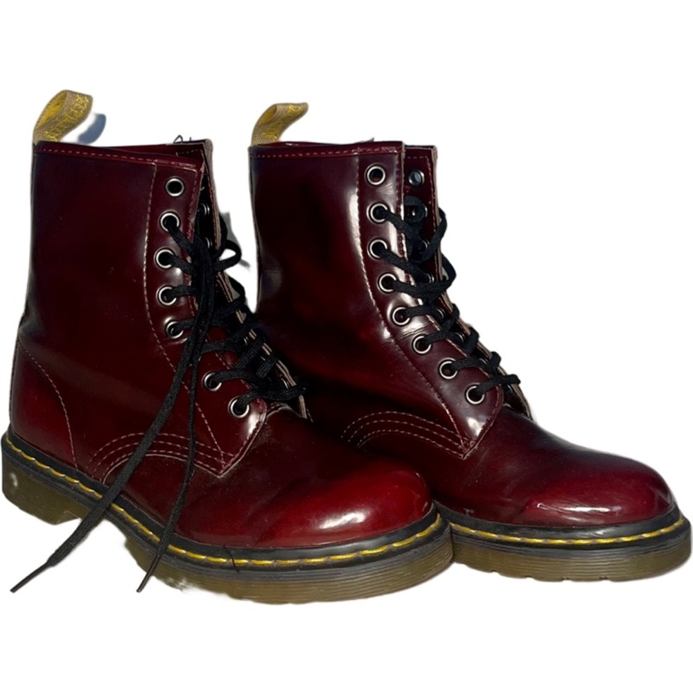 WOMENS DR. MARTENS ~ RED ~ GLOSS FINISH SIZE 5